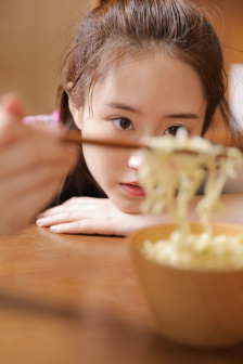 女孩把腿张来男孩桶完整